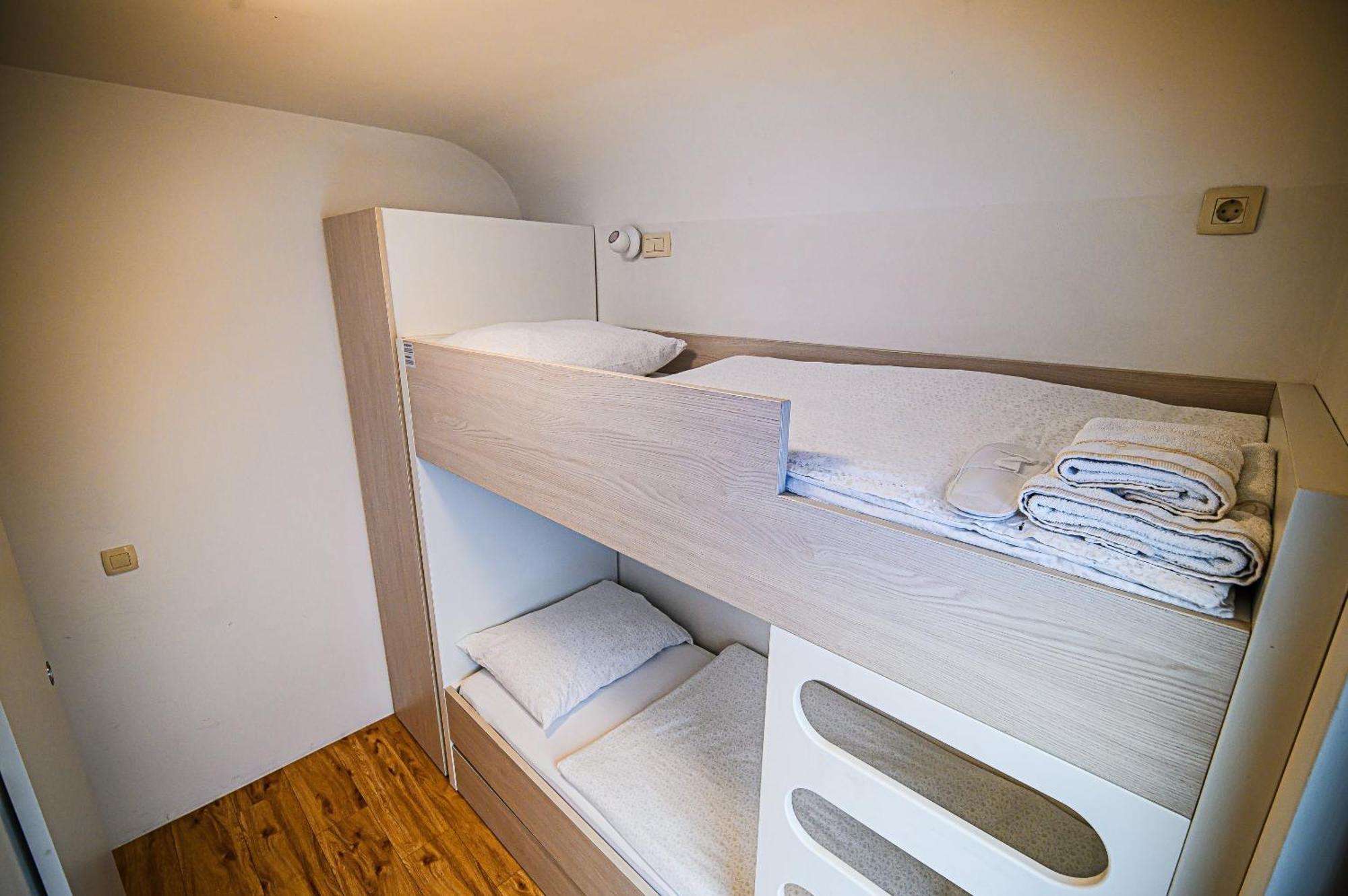 Glamping Maleric With Natural Pool Dragatuš Exterior foto